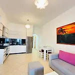 Aqua Seaview Apartment